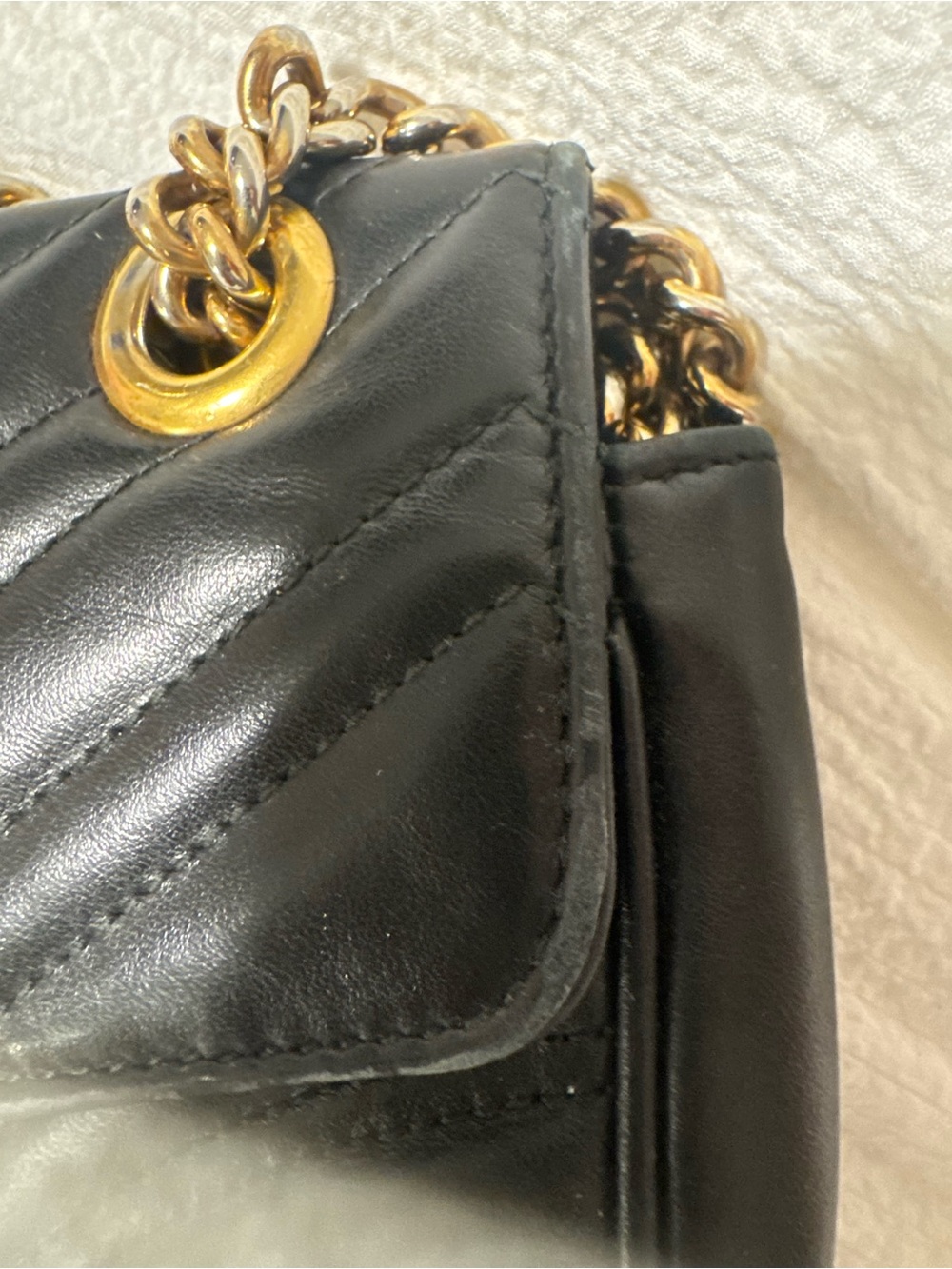 Gucci Black Chevron Matelassé Shoulder Bag with Gold Hardware - Picture 9 of 15